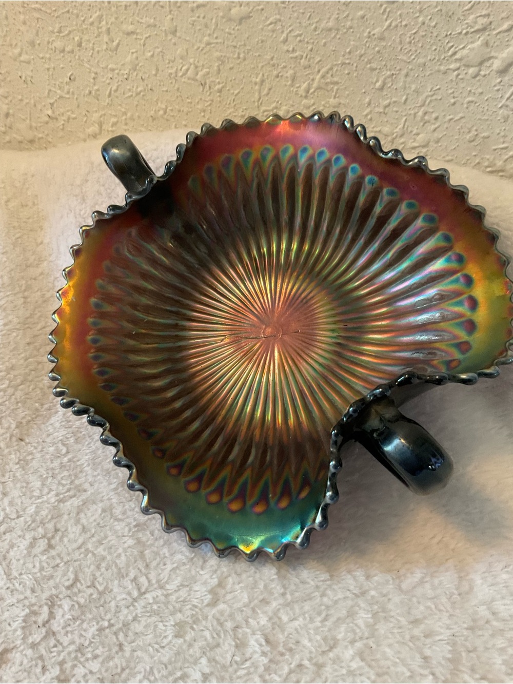 Carnival glass, vintage Northwood Carnival Glass "Stippled Rays" handled